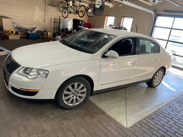 2008 VOLKSWAGEN PASSAT - cars & trucks - by dealer - vehicle... for sale in Perry, IA – photo 2