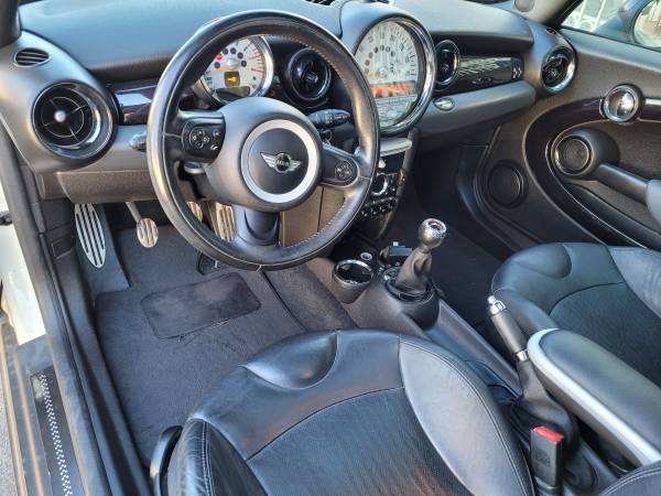 2009 Mini John Cooper Works JCW 211hp 6 Speed Manual White Gas Saver for sale in Los Angeles, CA – photo 10