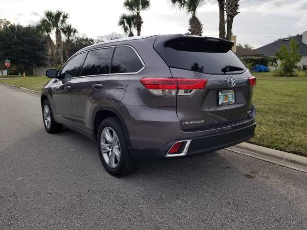 2017 Toyota Highlander LIMITED Platinum, Third Row Seat, Like NEW! -... for sale in Jacksonville, FL – photo 5