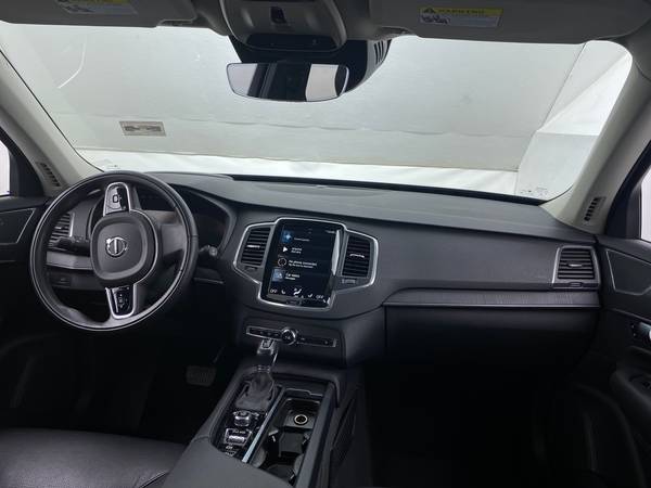 2020 Volvo XC90 T6 Momentum Sport Utility 4D suv Gray - FINANCE... for sale in Fort Worth, TX – photo 22
