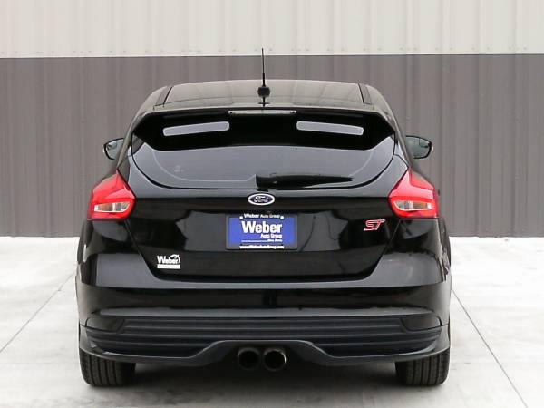 2017 Ford Focus ST Hatchback-31k Miles! Runs and Drives Excellent! -... for sale in Silvis, IA – photo 6