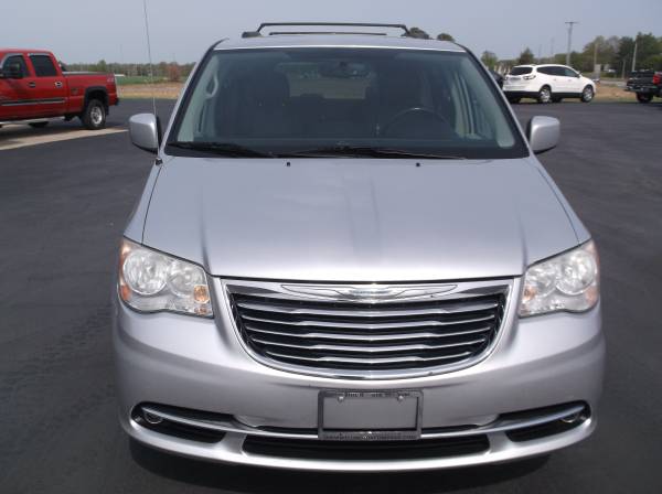 2012 CHRYSLER TOWN & COUNTRY - - by dealer - vehicle for sale in RED BUD, IL, MO – photo 8