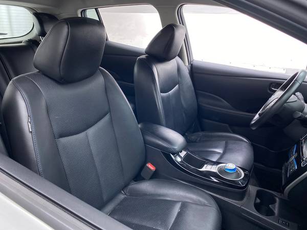 2015 Nissan LEAF SL Hatchback 4D hatchback White - FINANCE ONLINE -... for sale in Arlington, District Of Columbia – photo 19
