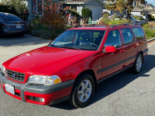 1999 Volvo V70XC Wagon – LOW MILES - cars & trucks - by owner -... for sale in San Jose, CA