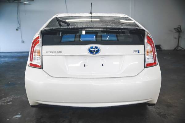2014 Toyota Prius 2 - cars & trucks - by dealer - vehicle automotive... for sale in Bellevue, WA – photo 6