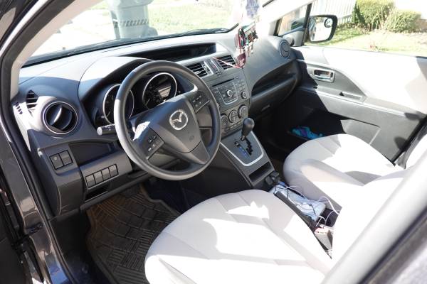 Mazda 5 (2013) Mini Passenger Van 4-Door Low Mileage - cars & trucks... for sale in Lexington, KY – photo 10