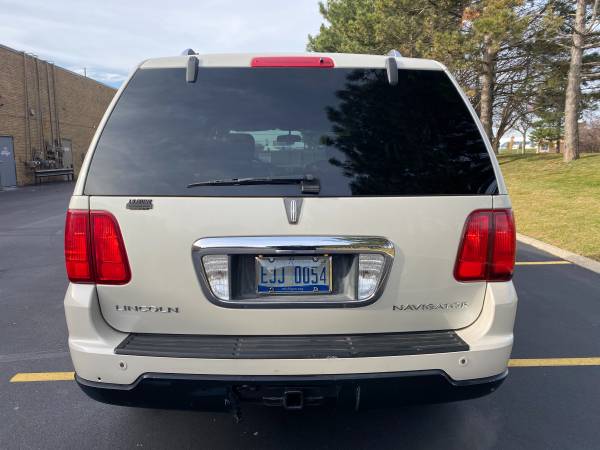 2006 Lincoln Navigator 4WD - cars & trucks - by owner - vehicle... for sale in Warren, MI – photo 4