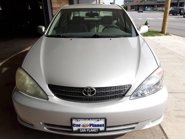 2003 TOYOTA CAMRY - cars & trucks - by dealer - vehicle automotive... for sale in milwaukee, WI – photo 3