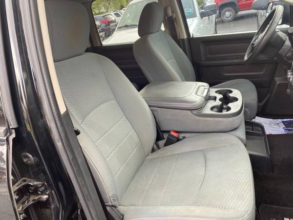 2014 RAM Crew Cab HEMI 4x4/Low Miles - - by dealer for sale in Bangor, PA – photo 8