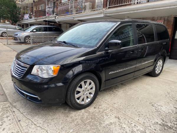 2013 Chrysler town & country - cars & trucks - by owner - vehicle... for sale in Rego Park, NY – photo 5
