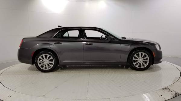 2016 Chrysler 300 4dr Sedan Limited AWD Granit for sale in Jersey City, NY – photo 6