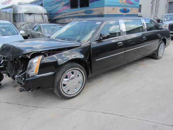 2011 DTS Cadillac Superior 6 door Limousine funeral car hearse for sale in Hollywood, FL – photo 7