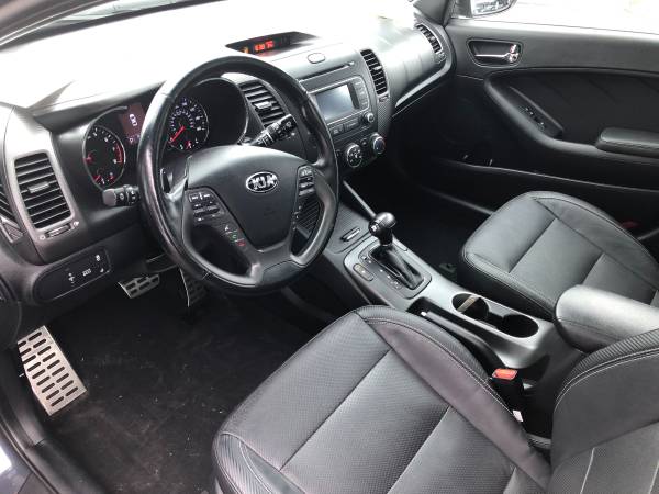 2013 Kia Forte 5 Hatchback - - by dealer - vehicle for sale in Holyoke, MA – photo 9