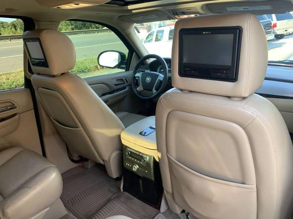 2009 Cadillac Escalade Platinum 3rd Row SUV navigation sunroof for sale in Cleveland, TN – photo 21