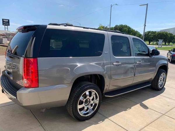 2008 GMC Yukon XL 1500 - Financing Available! - cars & trucks - by... for sale in Topeka, KS – photo 7