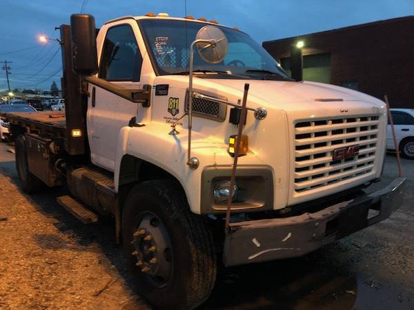 2006 GMC C7500 14 FOOT STAKE BODY FLATBED VERY LOW MIL - cars & for sale in Massapequa, PA – photo 22