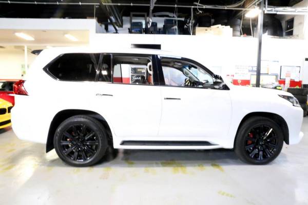 2018 Lexus LX 570 LX 570 White On Red , Third Row Seating , Rear Ent... for sale in STATEN ISLAND, NY – photo 9