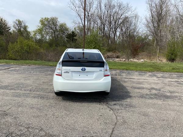 2010 Toyota Prius V - - by dealer - vehicle automotive for sale in Grand Blanc, MI – photo 6