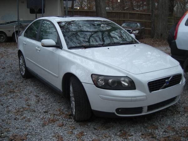2004 Volvo S40 T5 **** Low Miles 126k - cars & trucks - by owner -... for sale in Mount Juliet, TN – photo 3