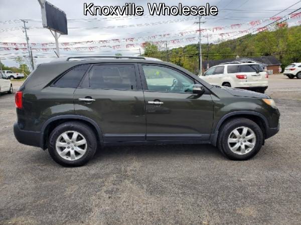 2011 Kia Sorento LX 4dr SUV - - by dealer - vehicle for sale in Knoxville, TN – photo 3