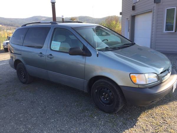 2000 Toyota Sienna LE - cars & trucks - by owner - vehicle... for sale in Cove, OR – photo 2