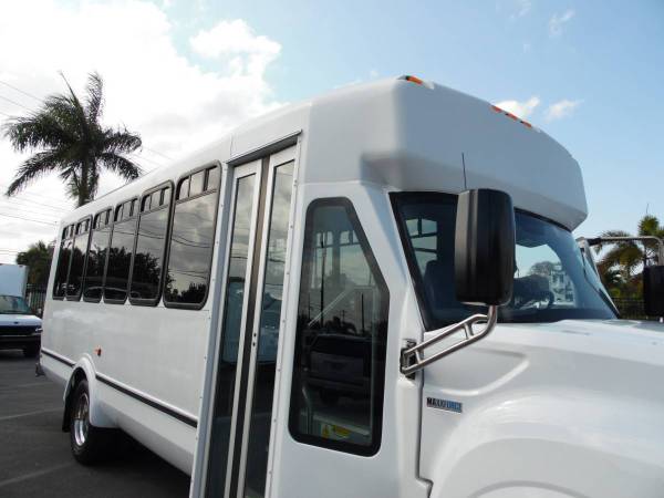 2013 International SHUTTLE BUS Passenger Van Party Limo SHUTTLE Bus for sale in Other, GA – photo 8