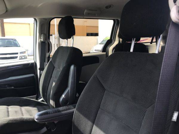 2015 Dodge Grand Caravan SE EASY FINANCING AVAILABLE for sale in Santa Ana, CA – photo 21