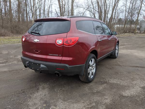 2011 Chevy Traverse LT - cars & trucks - by owner - vehicle... for sale in Niles, IN – photo 8