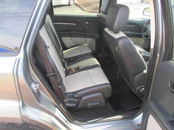 LIKE NEW*2009 DODGE JOURNEY"R/T"*3RD ROW... for sale in Waterford, MI – photo 21