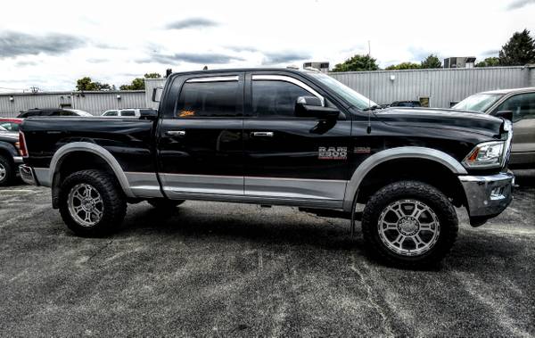 2016 Ram 2500 Larmie Crew Cab 4×4 (6.4 V-8) - cars & trucks - by... for sale in Loves Park, WI – photo 4
