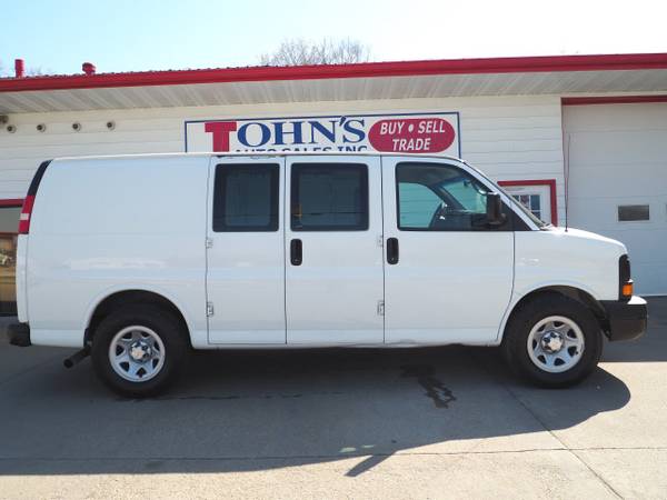 2011 Chevrolet Chevy Express Cargo 1500 - - by dealer for sale in Des Moines, IA – photo 2