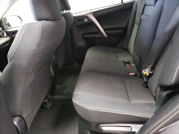 2018 Toyota RAV4 Hybrid AWD 4D Sport Utility/SUV XLE - cars & for sale in Dubuque, IA – photo 13