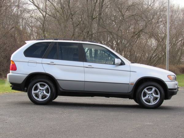 2002 BMW X5 3.0i - NEWER TIRES! - cars & trucks - by dealer -... for sale in Jenison, MI – photo 3