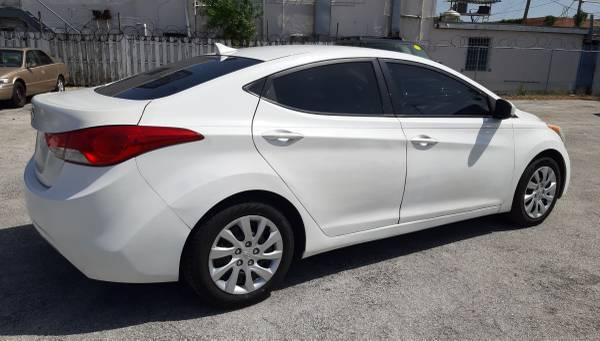 HYNDAI ELANTRA AÑO 2011 - cars & trucks - by owner - vehicle... for sale in Miami, FL – photo 6
