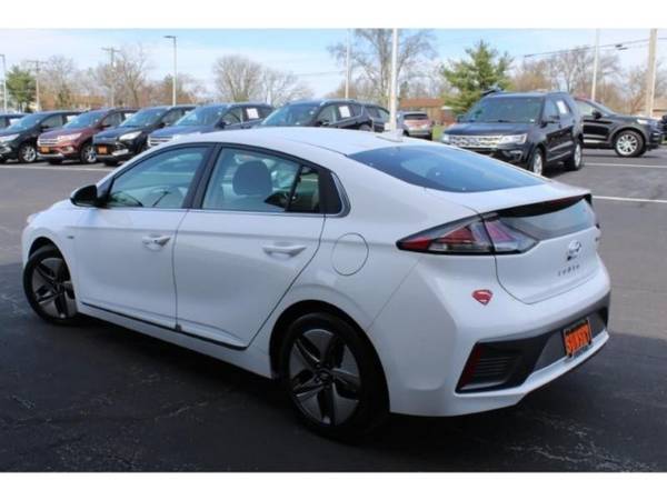 2020 Hyundai IONIQ Hybrid SEL - - by dealer - vehicle for sale in Saint Louis, MO – photo 12