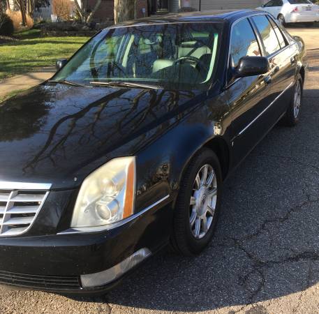 2008 Cadillac - RARE black color for sale in New Albany, OH – photo 2