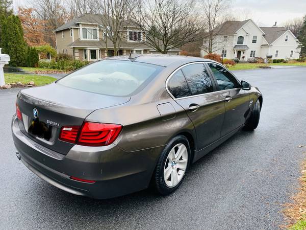 2012 BMW 528I Xdrive AWD Mint - cars & trucks - by owner - vehicle... for sale in Clifton Park, NY – photo 6