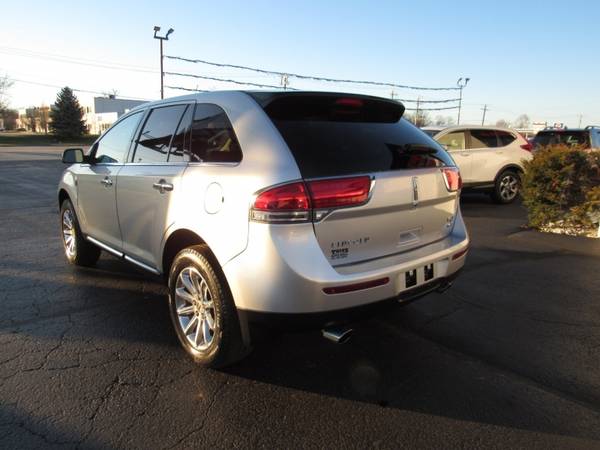 2012 Lincoln MKX AWD - cars & trucks - by dealer - vehicle... for sale in Rockford, IL – photo 6