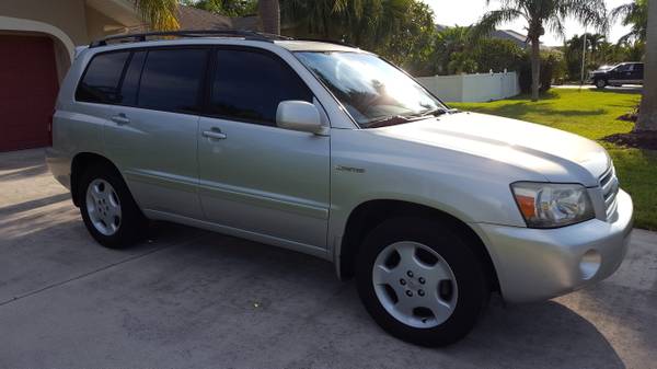 TOYOTA HIGHLANDER LIMITED 4WD with 3rd ROW for sale in Cape Coral, FL – photo 4