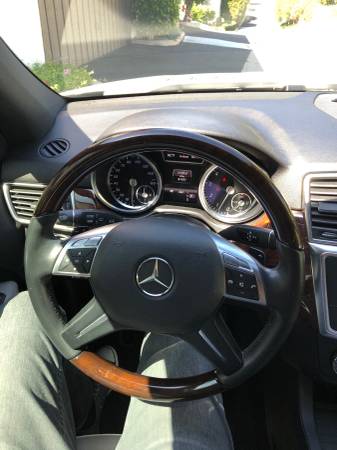 ML 350 4MATIC - VERY LOW MILES LIKE NEW for sale in Pacific Palisades, CA – photo 2