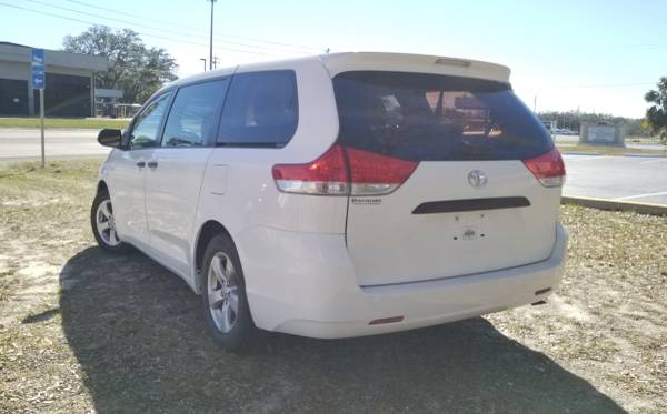 2011 Toyota Sienna - - by dealer - vehicle automotive for sale in Pensacola, FL – photo 17