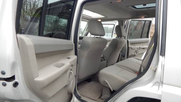 2006 Jeep Commander. 65 - cars & trucks - by owner - vehicle... for sale in HARRISBURG, PA – photo 10