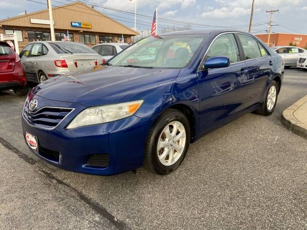 2010 Toyota Camry LE 4dr Sedan 6A **GUARANTEED FINANCING** - cars &... for sale in Hyannis, RI – photo 3