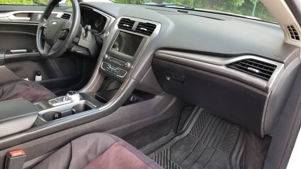 2017 Ford Fusion SE for sale in Cumming, IA – photo 4