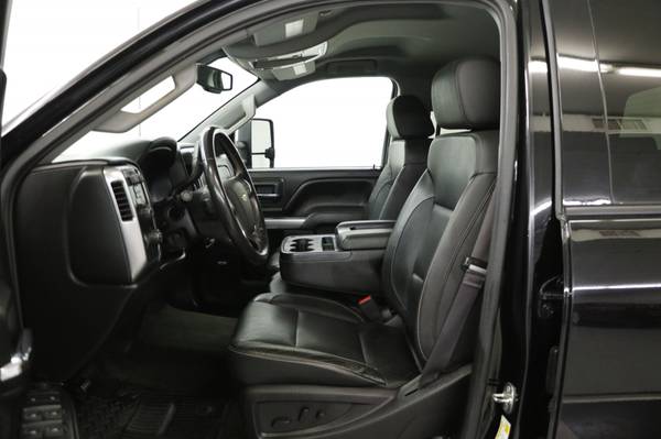 HEATED LEATHER-CAMERA Black 2016 Chevy Silverado 2500HD LT 4WD for sale in Clinton, KS – photo 4