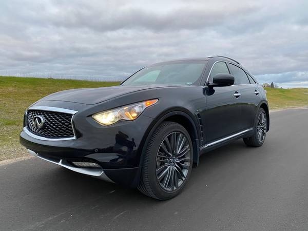 2017 INFINITI QX70 LIMITED - cars & trucks - by owner - vehicle... for sale in Traverse City, MI – photo 3