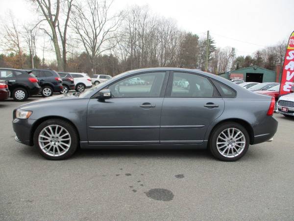 2011 Volvo S40 T5 Heated Leather Low Miles Sedan for sale in Brentwood, MA – photo 6