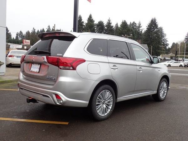 2019 Mitsubishi Outlander PHEV 4x4 4WD Electric SEL SUV for sale in Milwaukie, OR – photo 7