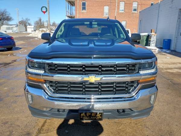 2017 Chevy Silverado crew cab 4X4, 5.3, 105K - cars & trucks - by... for sale in Coldwater, KS – photo 7