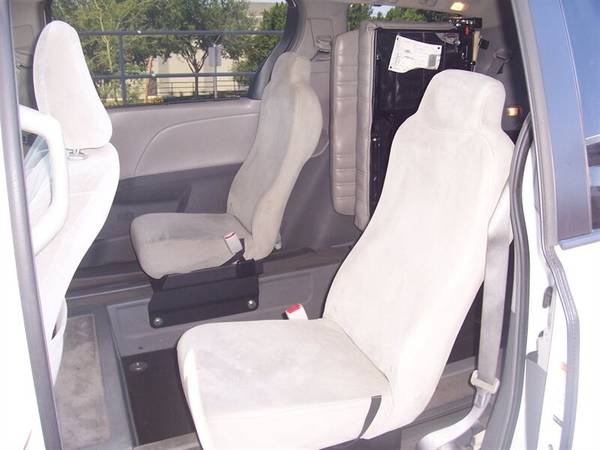 2015 Toyota Sienna LE Wheelchair Handicap Mobility Van - cars & for sale in Other, FL – photo 9